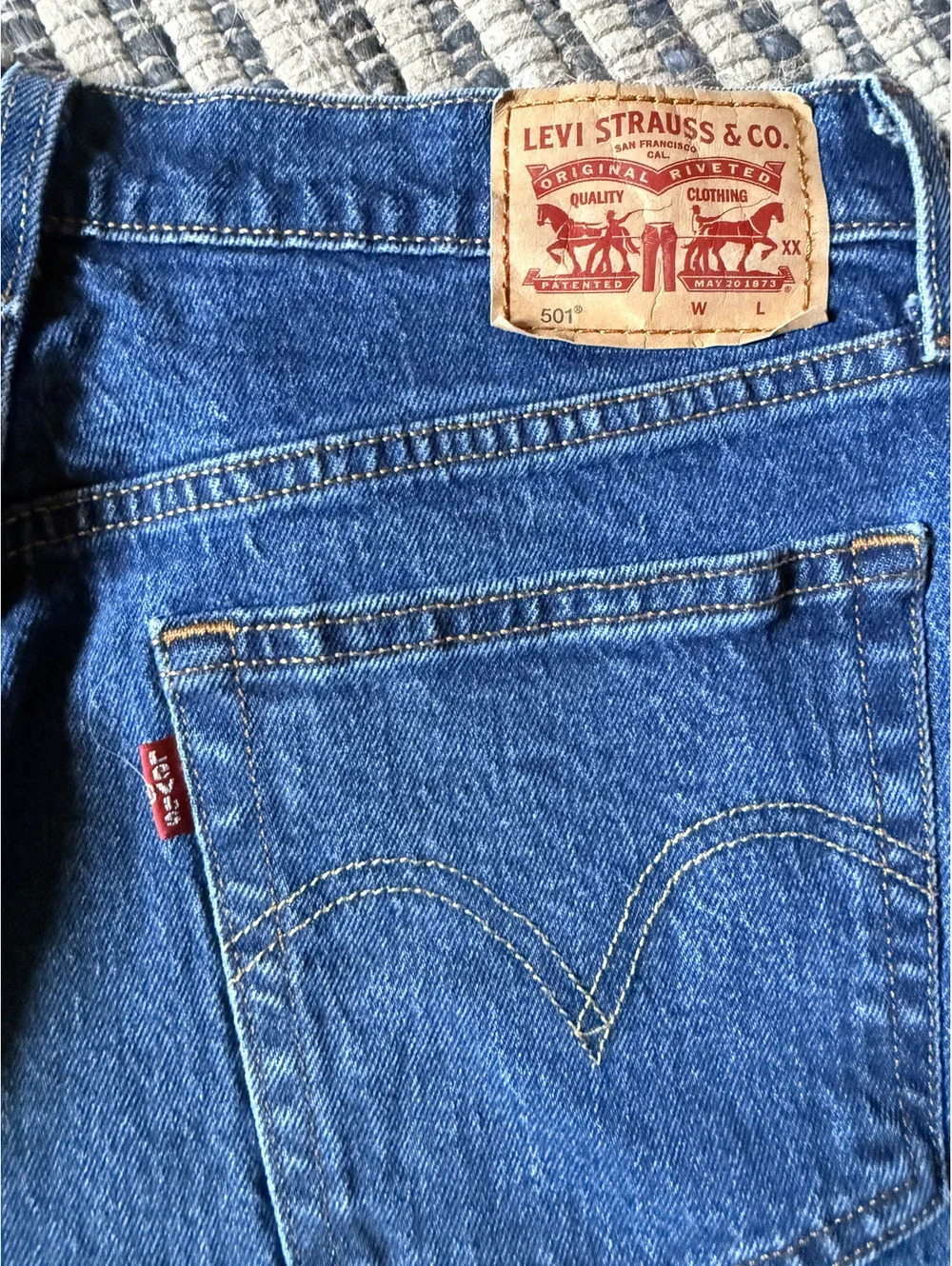 Levi's 501 button fly blue jeans 29x30 straight leg
